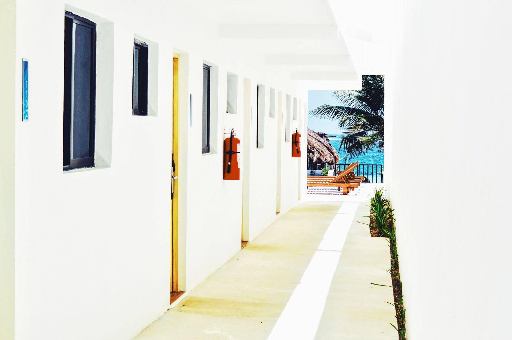 Cielo Beach Hotel Puerto Morelos Eksteriør billede